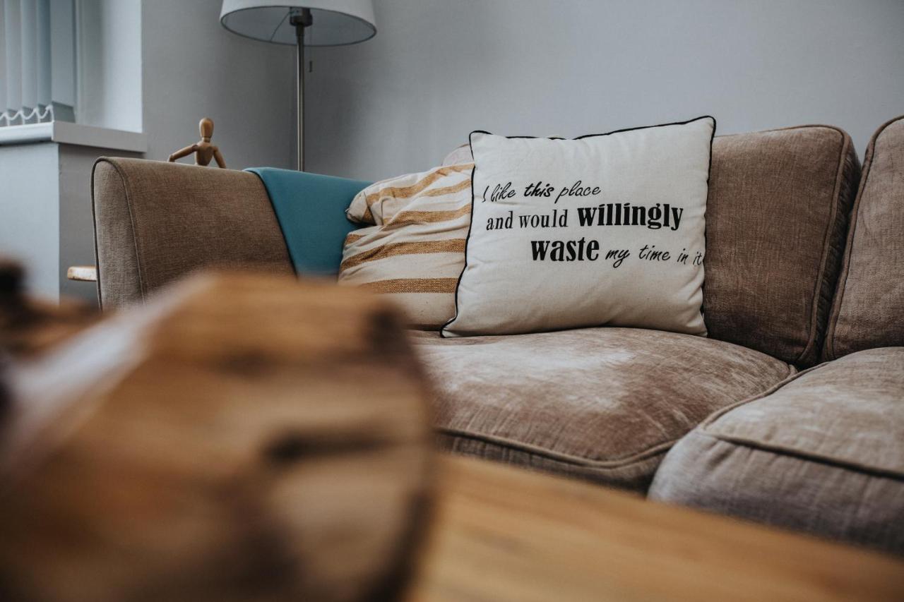Hillside House - 2 Bedrooms Parking Wi-Fi Hospital 블랙풀 외부 사진